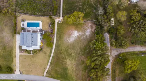 15 Shipyard Lane Hampstead NC 28443
