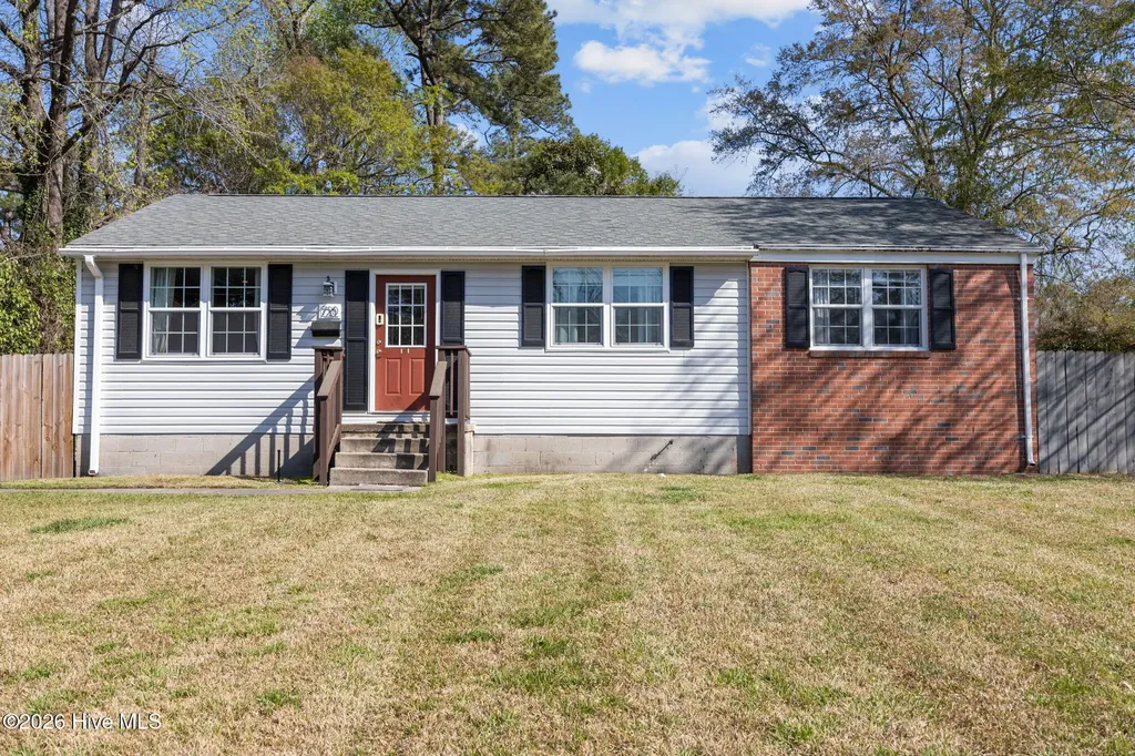 720 Barn Street Jacksonville NC 28540