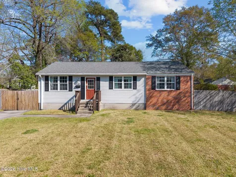 720 Barn Street Jacksonville NC 28540