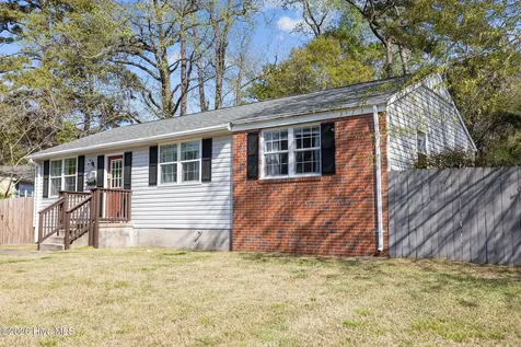 720 Barn Street Jacksonville NC 28540