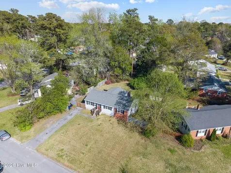 720 Barn Street Jacksonville NC 28540