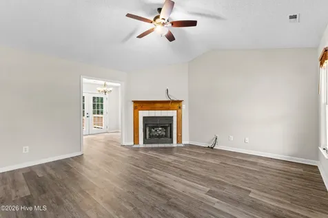 110 Stone Court Jacksonville NC 28540