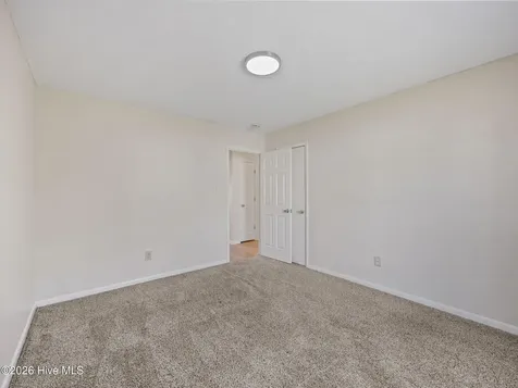 208 Yaupon Drive Jacksonville NC 28546