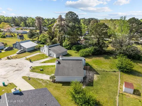 208 Yaupon Drive Jacksonville NC 28546