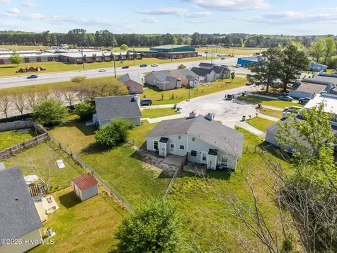208 Yaupon Drive Jacksonville NC 28546