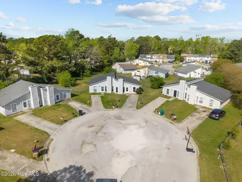 208 Yaupon Drive Jacksonville NC 28546