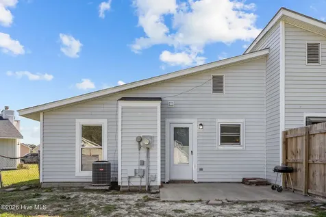 208 Yaupon Drive Jacksonville NC 28546