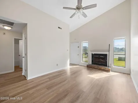 208 Yaupon Drive Jacksonville NC 28546