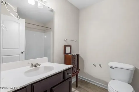 105 Clymer Court Hubert NC 28539
