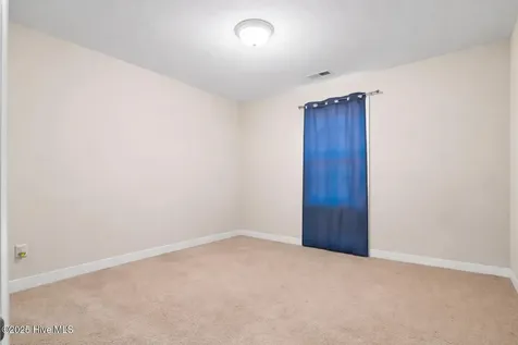 105 Clymer Court Hubert NC 28539