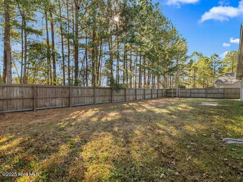 105 Clymer Court Hubert NC 28539