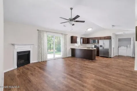 105 Clymer Court Hubert NC 28539