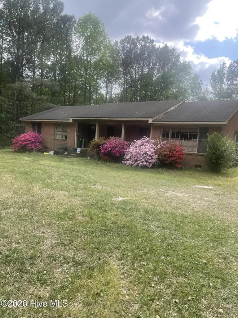 1311 Bill Town Road Rose Hill NC 28458