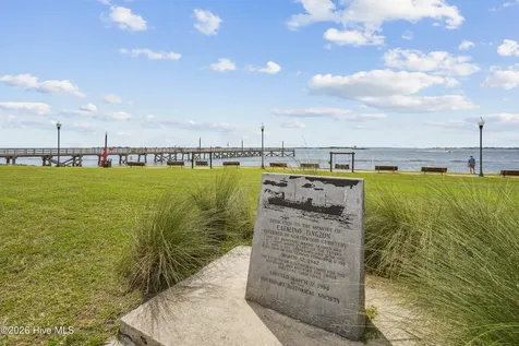568 Pelican Cove Way SE Southport NC 28461