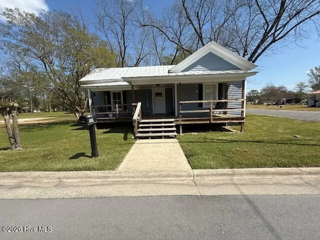 321 S William Hooker Drive Hookerton NC 28538