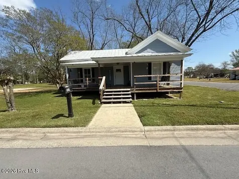 321 S William Hooker Drive Hookerton NC 28538