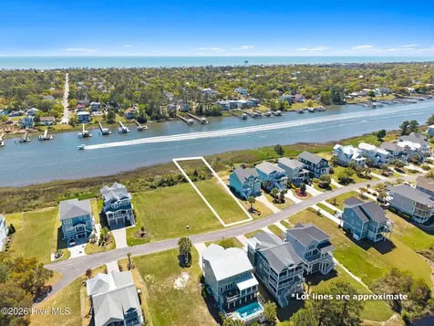 2829 Harborside Way Southport NC 28461