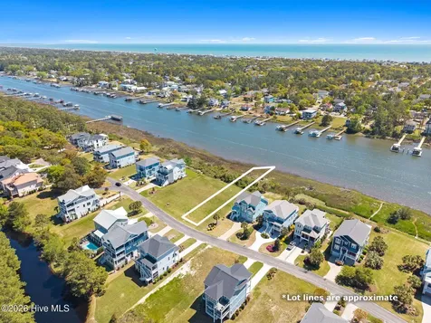 2829 Harborside Way Southport NC 28461