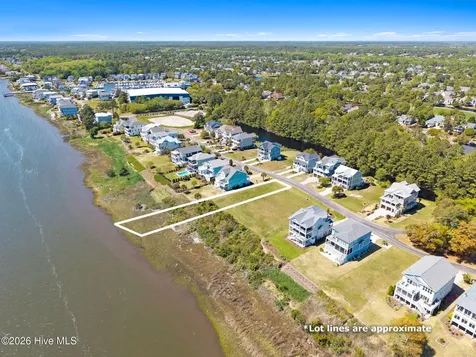2829 Harborside Way Southport NC 28461