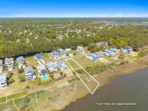 2829 Harborside Way Southport NC 28461