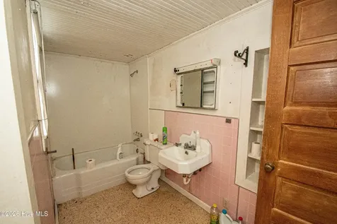 8605 S Nc 41 Highway Wallace NC 28466