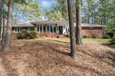 315 Elk Road Southern Pines NC 28387