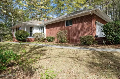 315 Elk Road Southern Pines NC 28387