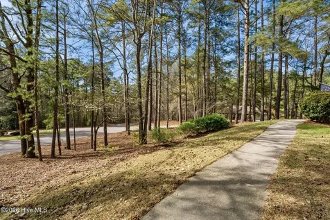 315 Elk Road Southern Pines NC 28387