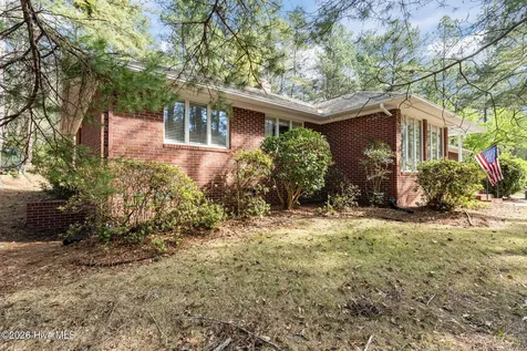 315 Elk Road Southern Pines NC 28387