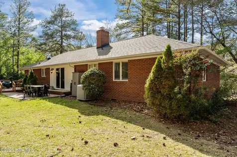 315 Elk Road Southern Pines NC 28387