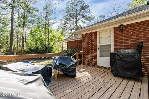 315 Elk Road Southern Pines NC 28387
