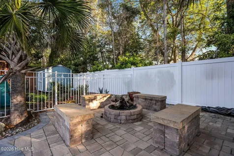8120 Mason Ridge Lane Wilmington NC 28409