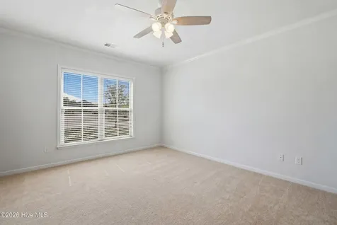 627 Lyrebird Avenue Wilmington NC 28412