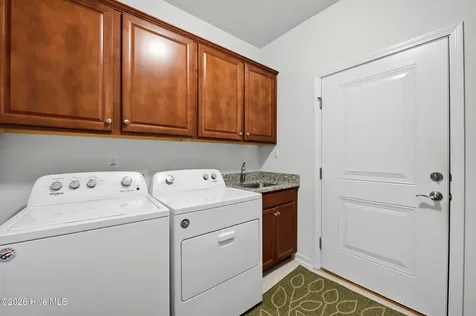 627 Lyrebird Avenue Wilmington NC 28412