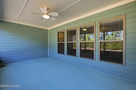 627 Lyrebird Avenue Wilmington NC 28412