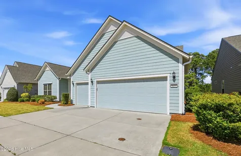 627 Lyrebird Avenue Wilmington NC 28412