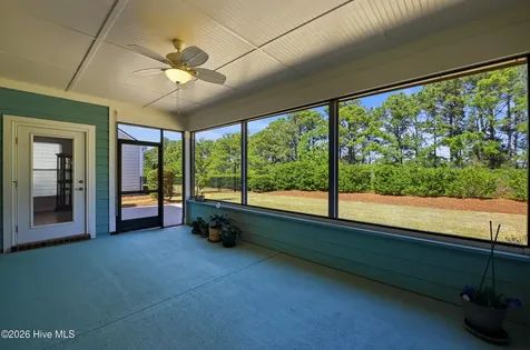627 Lyrebird Avenue Wilmington NC 28412