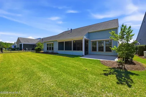 627 Lyrebird Avenue Wilmington NC 28412