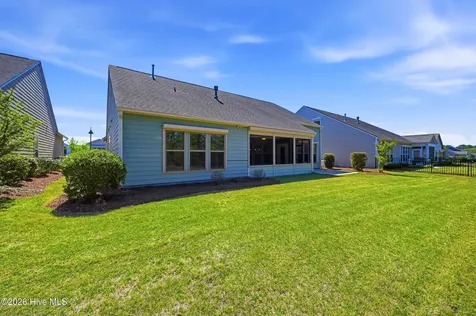 627 Lyrebird Avenue Wilmington NC 28412