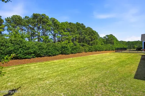 627 Lyrebird Avenue Wilmington NC 28412