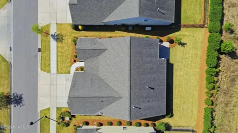 627 Lyrebird Avenue Wilmington NC 28412