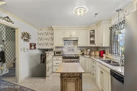 508 University Drive Jacksonville NC 28546