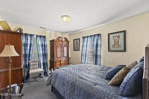 508 University Drive Jacksonville NC 28546