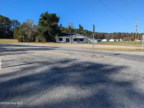 16152 Nc Highway 125 Halifax NC 27839