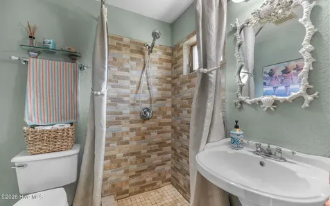 102 Falcons Cove Moyock NC 27958