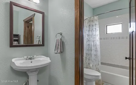 102 Falcons Cove Moyock NC 27958