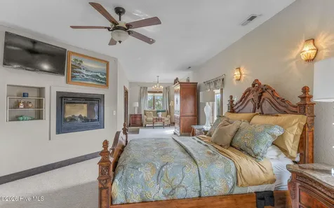 102 Falcons Cove Moyock NC 27958