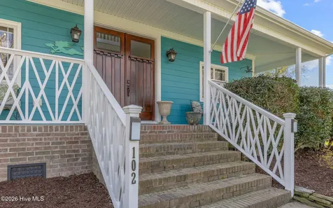 102 Falcons Cove Moyock NC 27958