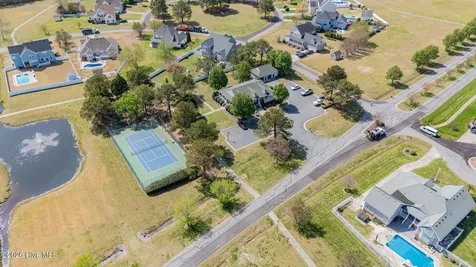 102 Falcons Cove Moyock NC 27958