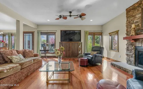 102 Falcons Cove Moyock NC 27958